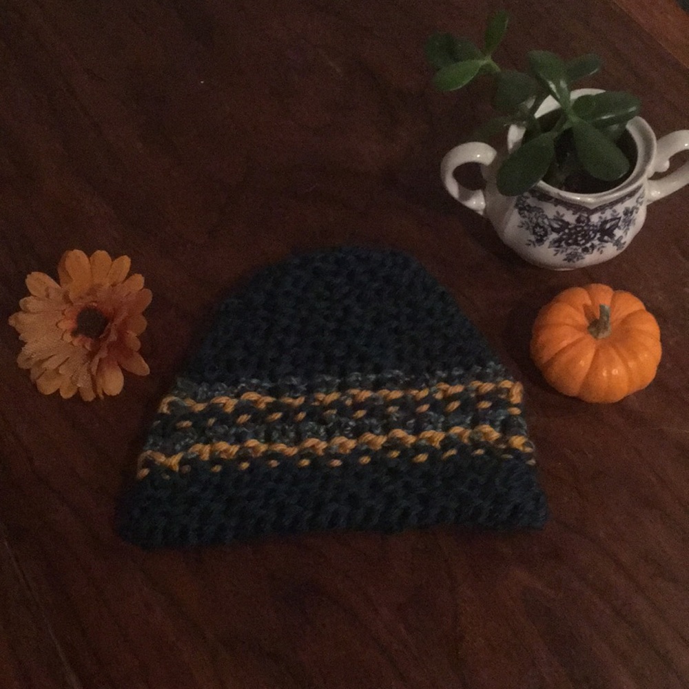SOLD ⛄️HOLIDAY SALE⛄️ MID Sweater Handmade Beanie